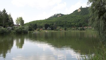 5. ARLÓ LAKE