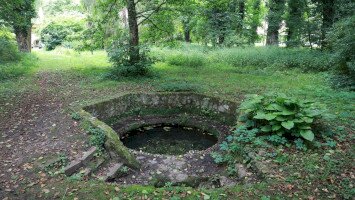 Madárdalos fürdőnéző Kácson - Ahol a források titkokat rejtenek